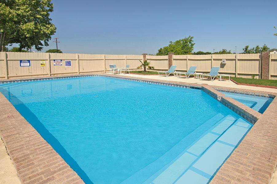 Howard Johnson By Wyndham Near Schlitterbahn New Braunfels Zewnętrze zdjęcie